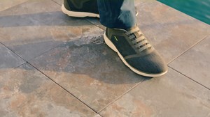 Wear unmatched breathability with Nebula™ sneakers and our Leitan jacket: designed for travelling and highly versatile. Plus, thanks to recycled fabrics and our sustainability commitment, the planet will be happy too. Sustainable sneakers for men: https://bit.ly/Geox_SustainableSneakers_MenSS22 Leitan jacket: https://bit.ly/Geox_LeitanJacket #geoxsustainability | GEOX