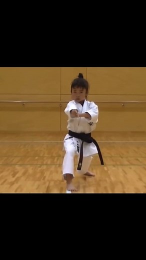 Black Belt 7 Year Old Girl Karate. Kata “Kanku Dai” 🇯🇵 | Karate Science