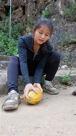 how to eat papaya #survival #bushcraft #camping