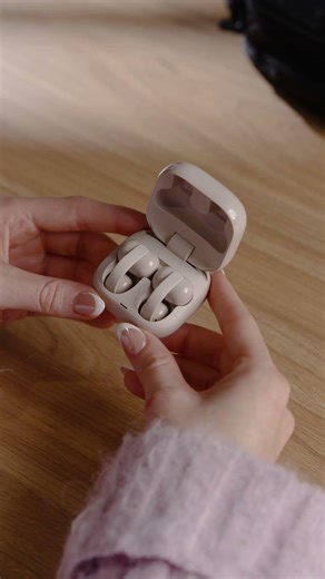 BRAND NEW LINKBUDS CLIP