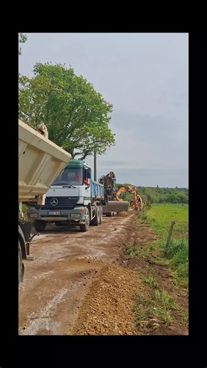11 km de trancheuse : ferraille et cubes — reportage TP Bretagne