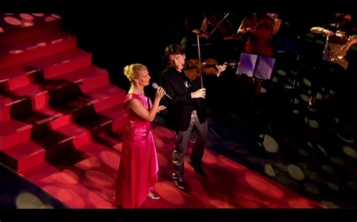 告别时刻" Con Te Partiro "最好听的版本，每天都想听一遍。