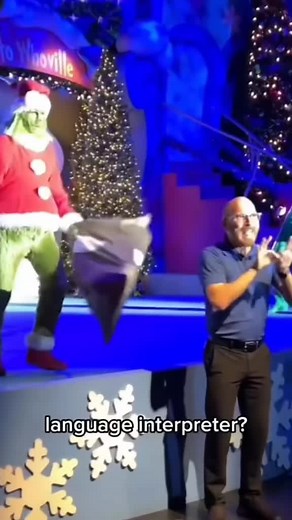 The Grinch at Universal Studios