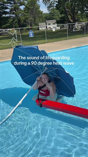 Despite the intense heat, we are OPEN!! Come cool off at Elm Ridge Pool this week! Make sure to stay hydrated 💧 - #lifeguard #heatwave #poolday #lifeguards #poolside