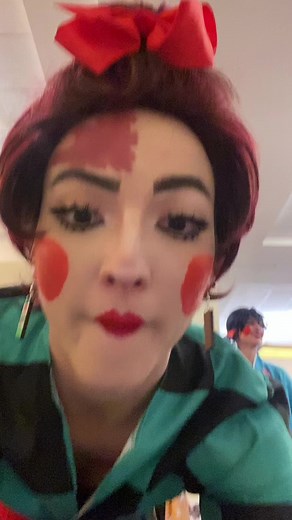 Inoko was a little confused but she got the spirit!! 🥰 #fyp #foryou #demonslayer #kny #demonslayercosplay #tanjiro #tanjirocosplay #inosuke #inosukecosplay #zenitsu #zenitsucosplay