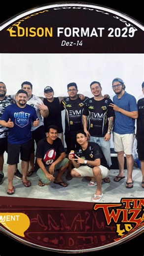 🎉 AGRADECIMENTO - 12ª EDIÇÃO TIME WIZARD LEAGUE (EDISON FORMAT) 🎉 Duelistas, só temos uma coisa a dizer: OBRIGADO! A nossa 12ª edição do Edison Format foi simplesmente épica! Tivemos duelos incríveis, cheios de reviravoltas e estratégias criativas com direito a um deck campeão inusitado mostrando que, no YUGIOH, a versatilidade dos decks e o talento dos jogadores fazem toda a diferença! 🔥 TOP 4 FINAL 🔥 🥇 1º lugar - Machina Hero 🥈 2º lugar - Frog Monarca 🥉 3º lugar - Lightsworn 🏅 4º lugar