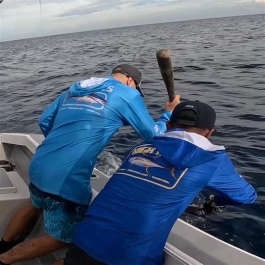Ben Milliken on Instagram: "I hooked and landed the biggest fish of my life after an epic bite and battle 🙌🏻 hit the link in my bio to see this amazing fish! #kingoftheocean"