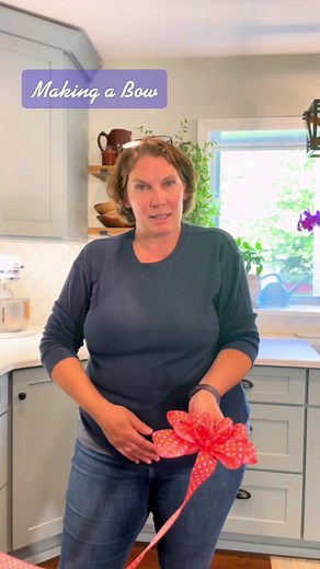 DIY Gift Bow Making Tutorial