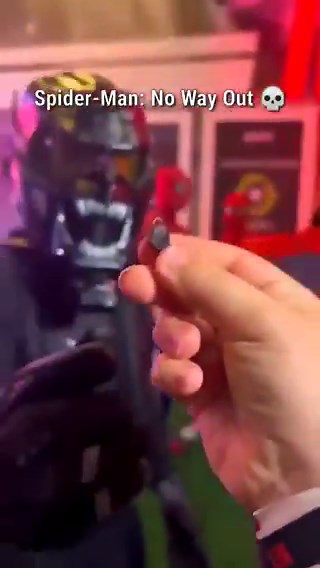 poor spiderman there😅