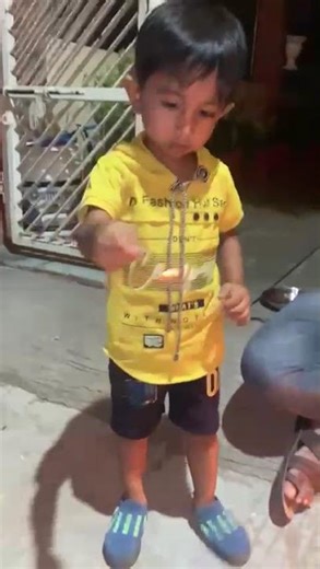 Hero banva gaya hata… pan ek fatakda e reality batavi didhi 😂💣
