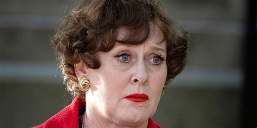 “Sarah Lancashire’s best performance”: Julia is the Happy Valley star’s “5-star” drama to binge tonight