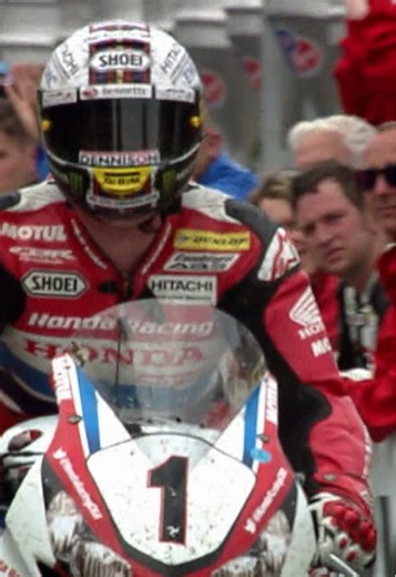 Dramatic Senior TT Highlights with John McGuinness