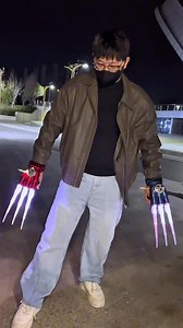 Look! Wolverine's claws from the movie have been replicated! So cool! #WolverineClaws #Cool #ToysThatGuysCan'tResist | Legendary Goodies