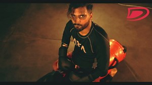 DAAN MMA Grappling Dummy with Handles, MMA Floor Punching Bag, Ground and Pound Training Throwing Striving BJJ MMA Punching Dummy Strong Vinyl Material for Pro Training 120cm UNFILLED