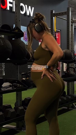 Hannah Coleman | Hot mama in training 🤭 as hard as it’s getting as this belly get bigger, we ain’t stopping around here 👏🏼🤰🏼✨ @vasafitness has all the... | Instagram