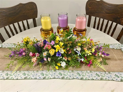 Spring Wildflower Centerpiece, Rose Garden Floral Arrangement, Spring Flower Nature Garland - Etsy