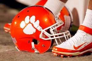 Former Clemson football All-American dies after cancer battle: reports