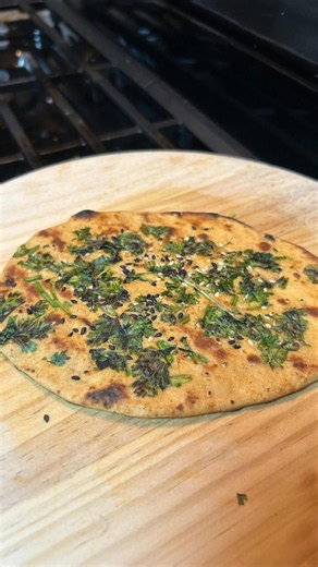 No Yeast Whole Wheat Butter Naan 🫓 | Instant Soft Tawa Naan | Easy Homemade Naan #Shorts