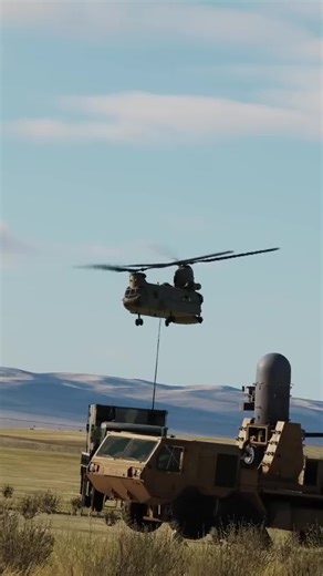 Chinook Logistics! Delivering supplies! #dcs #military #helicopter #aircombat #gaming