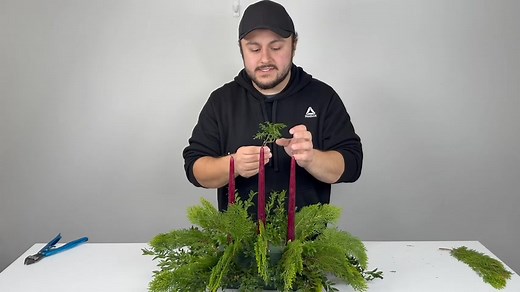 65K views · 940 reactions | How to make an easy holiday centerpiece | Nick's Seasonal Décor | Facebook