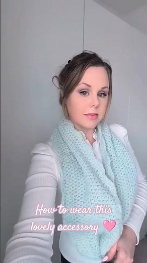 Crochet Infinity Scarf Tutorial 🌸🩷🌸#crochet #fyp #handmade #shortsyoutube #shorts