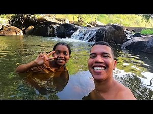 Tomando BANHO DE RIO com a família | Aqui Minha Avó Lavava Roupa