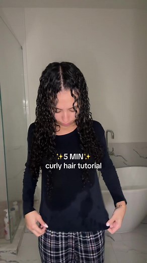Rápido y fácil: rutina para cabello rizado
