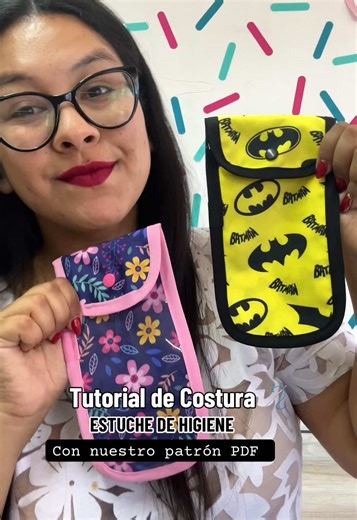 Tutorial de costura: Estuche de Higienes 🪡💖 Aprende a confeccionar este práctico y fácil proyecto que te servirá para llevar tus artículos de higiene como pasta dental, cepillo, hilo, etc. A la escuela, universidad, trabajo 🙌🏼 Aquí encontrarás dos formas de confeccionarlo, simple con Nylon Cristal o Doble 😍 Las telas e insumos son de nuestra tienda y las encuentras en el catálogo de WhatsApp 56959260383 📱 Somos de Valparaíso y enviamos a todo Chile por medio de agencias 🚛 #costura #tutori
