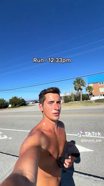 Day 28 of Training for an Ironman💪🏽 . . 🥩| Recipes: @upspaceapp 💪🏽| Work 1:1: @brycetrains ✊| Follow @bryce_turner0 #ironmantraining #healthyeating #healthyliving #animalbased #christian