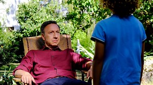 Stéphane Bern, héros du téléfilm 'Pour l’honneur d’un fils' - RTBF Actus
