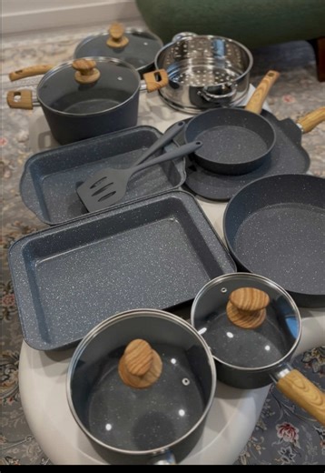 Stylish nonstick cookware set, durable, easy to clean, perfect for everyday cooking. @Sophia & William #cookware #set #nonstickcookware #cooking #tiktokshopfinds