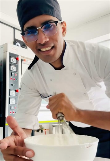 Delicious Coconut Eclairs Recipe