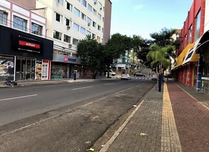 Acifi pede que prefeitura não acate decreto de fechamento às 20h