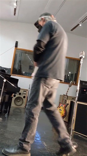 Chess Records studio tour Muddy Waters listening session