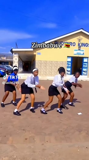 African Students Showcase Vibrant Dance Moves 🕺💃
