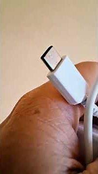 Original portable charger for Samsung smartphones. Fast charging.