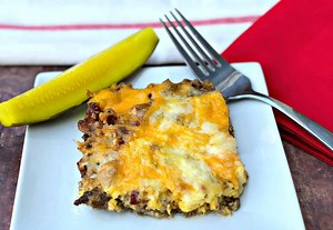 Easy Keto Low-Carb Bacon Cheeseburger Casserole