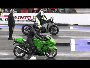 Honda CBR 1000 vs Kawasaki Ninja zx14-drag race