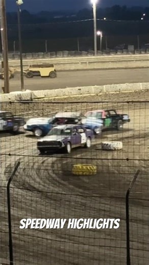 Car get close after resending car #racing #carcrash #powderpuff #dirttrackracing