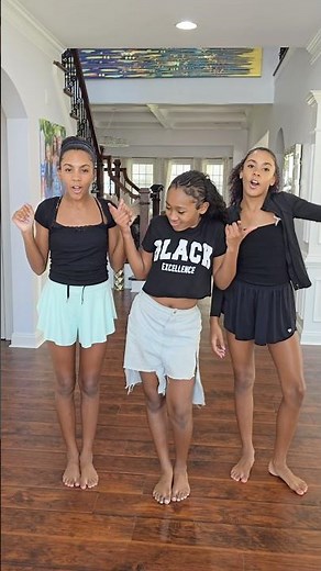 🤔 Who’s got the WORST ATTITUDE? or should we say the best attitude, walk off 😆 ‪@RoyalRoseWorld‬