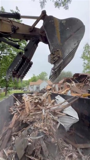 House demolition in Texas