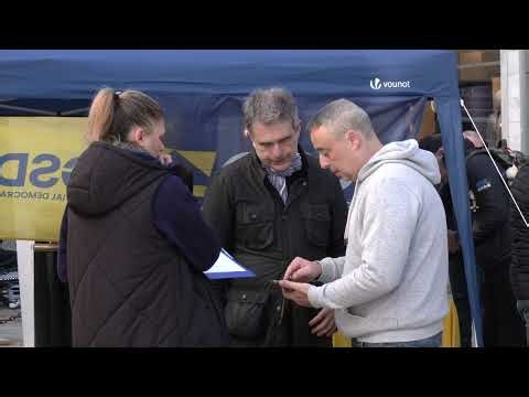 GSD party members engage with public on issues