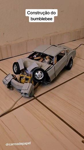 Building Bumblebee Transformer Toy Robots