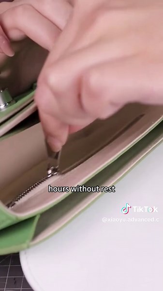 Color matching handbags like green very much recently. #Handmade #customized #craftsman #luxury #usa