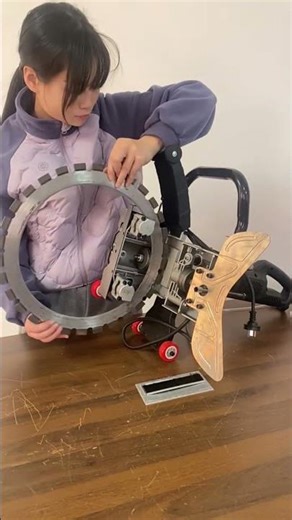 Door and window opening wall cutting Reinforced concrete wall cutting machine Old house renovation.
