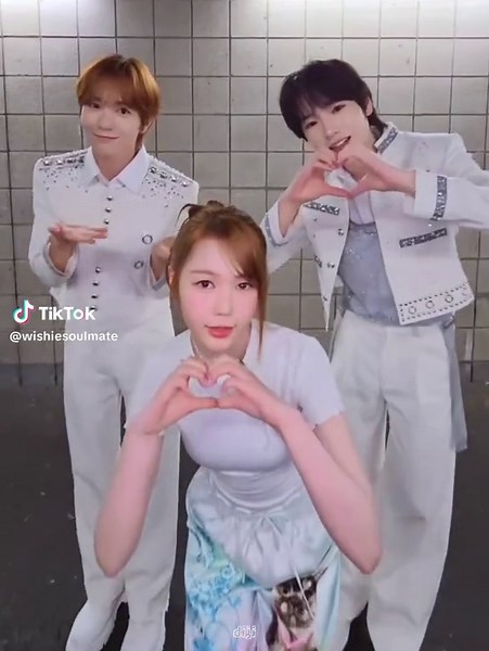 Sakuya & Ryo: First-Time Hair Dye Adventure