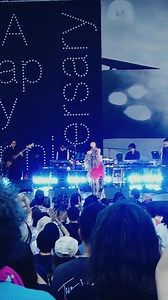 UAのデビュー30周年を祝うアニバーサリーライブを独占放送！ 6/20に約2年ぶりとなる新曲「Happy」をリリースし、デビュー記念日である6/21には東京・日比谷野外大音楽堂にて、30周年を祝うアニバーサリーライブを開催したUA。 豪華なセットリストでファンを魅了したこの特別なライブの模様を、スペースシャワーTVで独占放送する。 | Space Shower TV