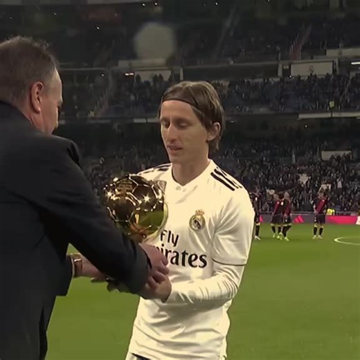 @𝓚𝓲𝓶 (Billie’s Version)🎧🫀 ich weiß wie du Luka Modrić liebst es ist dein goat❤️ #realmadrid #halamadrid #modric🇭🇷