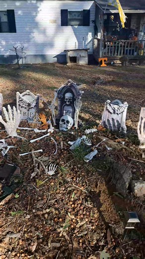 !!! ATTENTION!!! SOUTHERN LAWRENCE CO. OR GREEN HILL OR SURROUNDING AREAS ARE WELCOME! 🎃 👻 STOP by our Halloween display! 🎃 Runs from 6pm to 10pm. Perfectly suited for little ones. We invite you to remain in your vehicle and take a glance! 327 Danley Rd, Iron City, TN #halloweenvibes #halloweendisplay #Halloween #Halloween2025 #halloweenfun #Halloween | Darren N Courtney Balentine