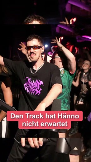VOLLE ESKALATIOOOON ‪@DJ_DRECKISCH‬ TECHNO FREITAG JETZT LIVE AUF twitch.tv/technofreitaglive